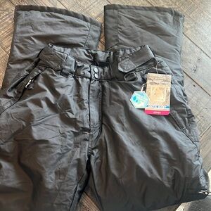 NWT SNOWBOARDING PANTS SZ M